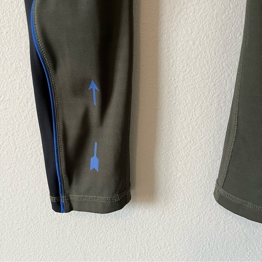 THE UPSIDE Army Green Midi Drawstring Active Skinny Leggings Arrow Logo Size 2 - Picture 11 of 14